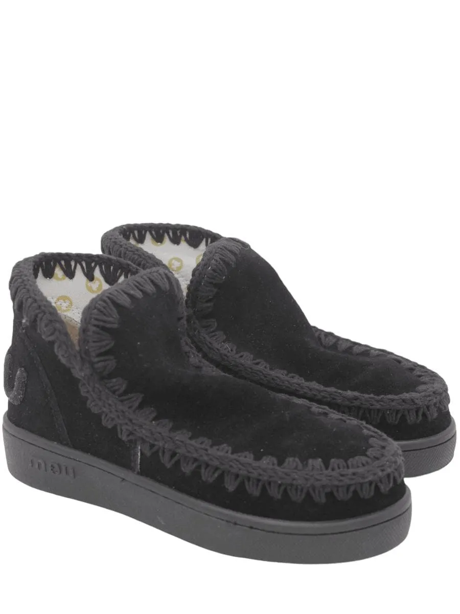 Sneakers monochrome suede