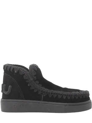 Sneakers monochrome suede